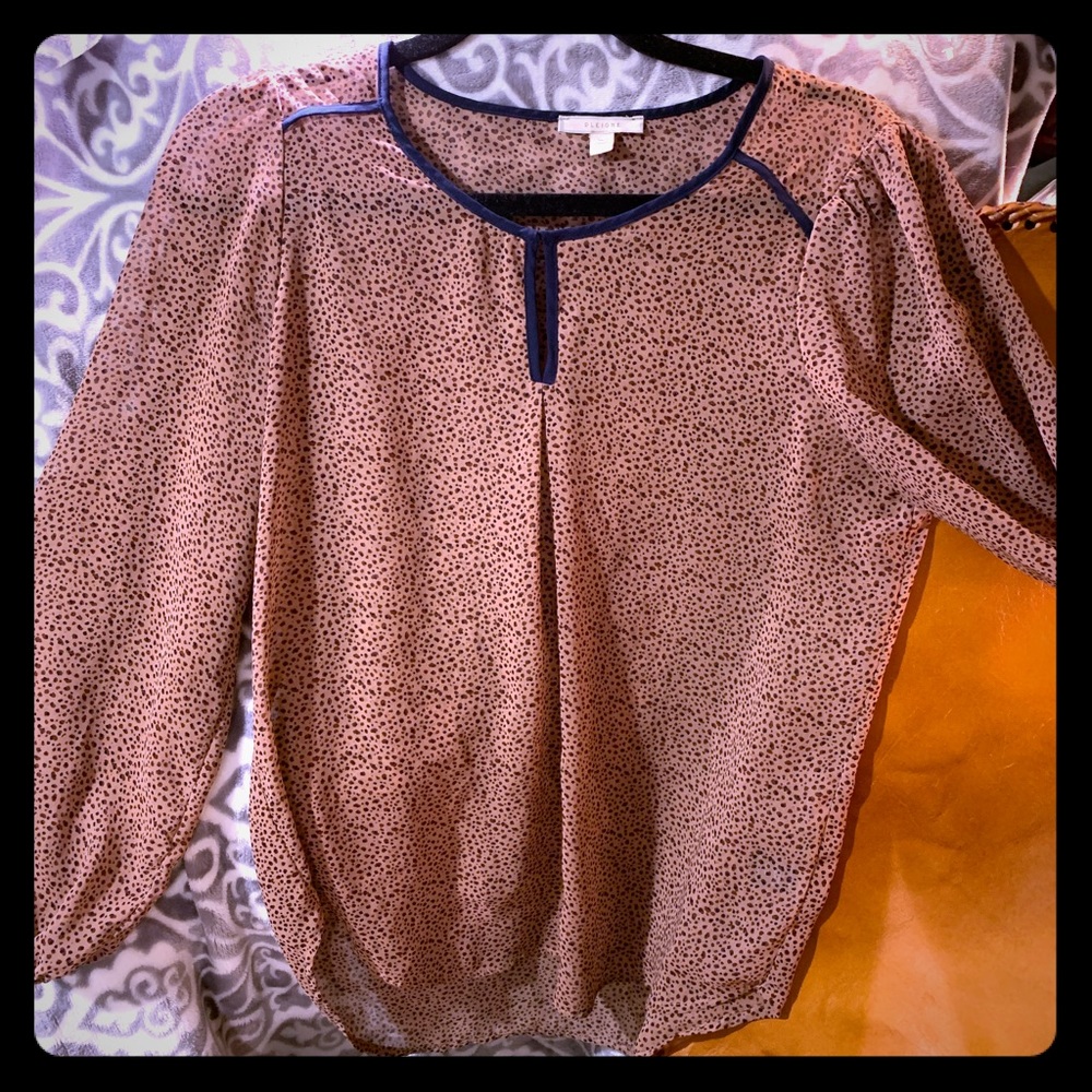 Pleione dotted purple blouse